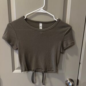 NWOT ALO Yoga Halo Crop Tee